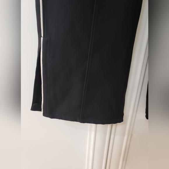 Lululemon on the right track pants size 8 - Picture 9 of 10